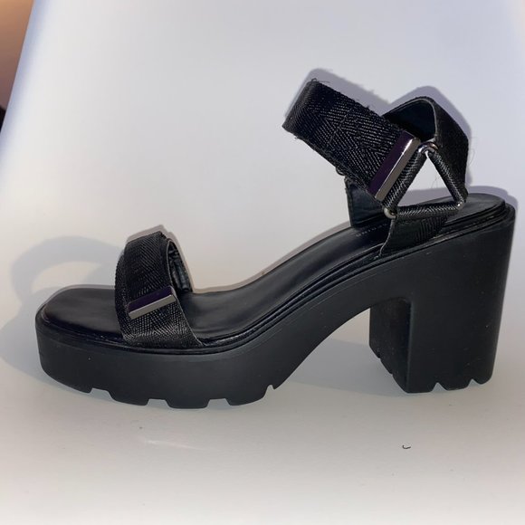 NEW CALL IT SPRING Veronika Heeled sandals - Lug soles size 8W - Picture 3 of 3